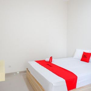 Reddoorz Near Pacific Mall Tegal 2